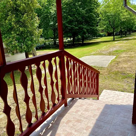 Kemping Apartmanhaz - Delta *